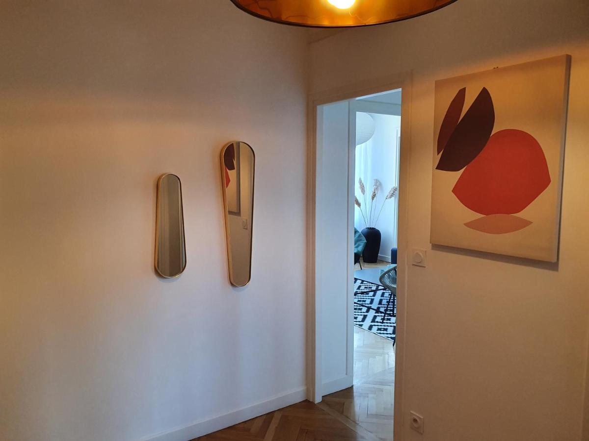 Suite Forum Vue Imprenable Reims Bagian luar foto